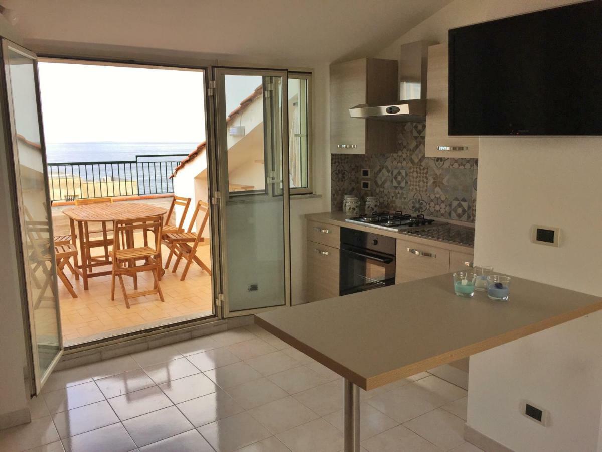 Suite Sul Mare Mascali Exterior photo