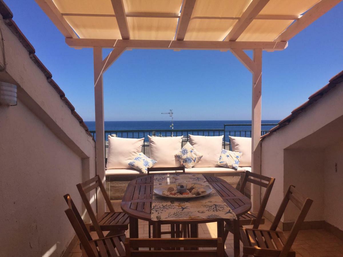 Suite Sul Mare Mascali Exterior photo